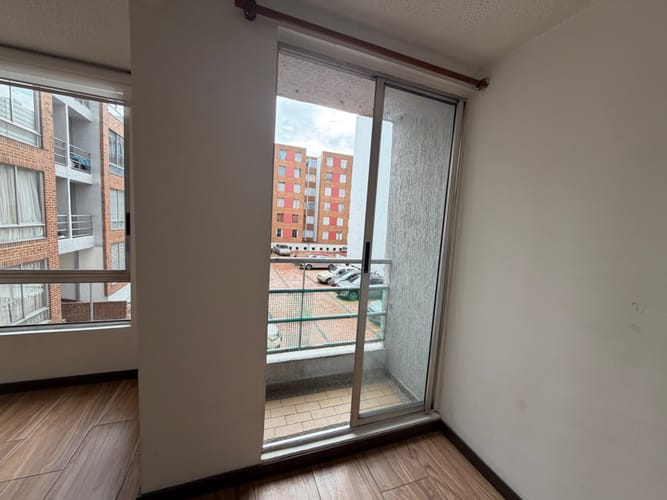 Apartamento de 3 alcobas en venta en Engativá, Bogotá, 66 m² · foto 7 de 16