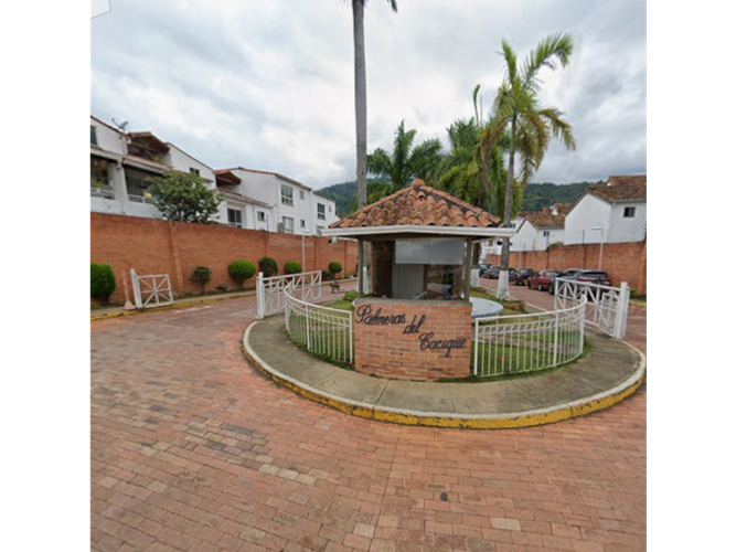 Casa de 5 alcobas en venta en Lagos Del Cacique, Bucaramanga, 113 m² · foto 2 de 22