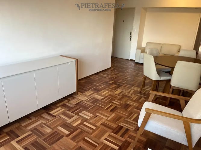 Apartamento en alquiler, 2 dormitorios, 1 baño. Punta Carretas. · Foto 2