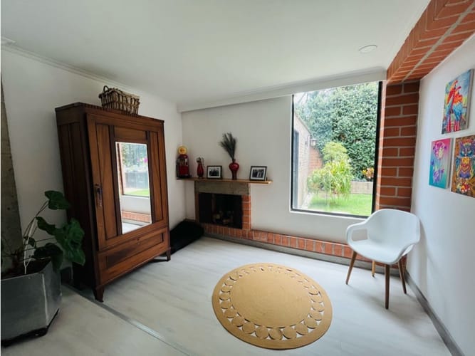 Casa de 4 alcobas en venta en La Visitación, Medellín, 245 m² · foto 11 de 24