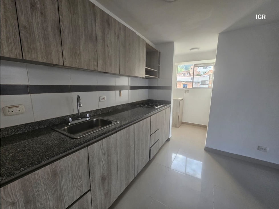 Apartamento en venta en La Tablaza, La Estrella · foto 4 de 24