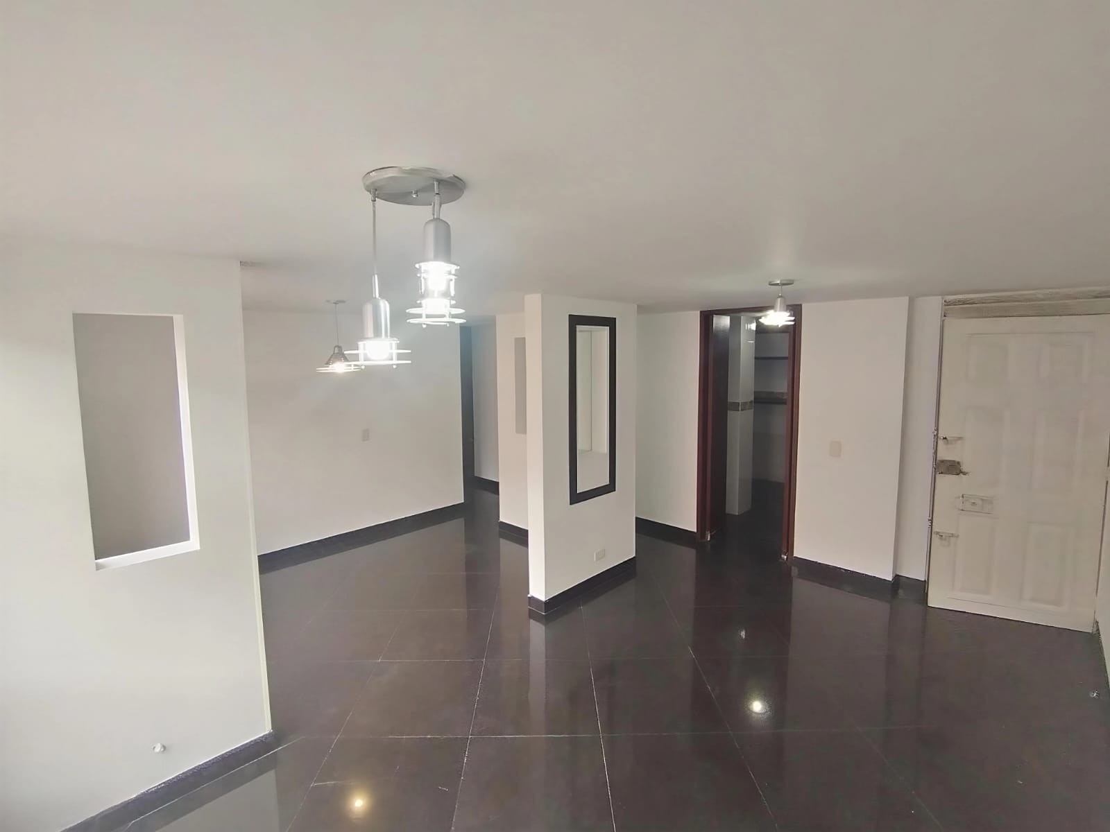 Apartamento en venta en Castilla, Bogotá · foto 2 de 24
