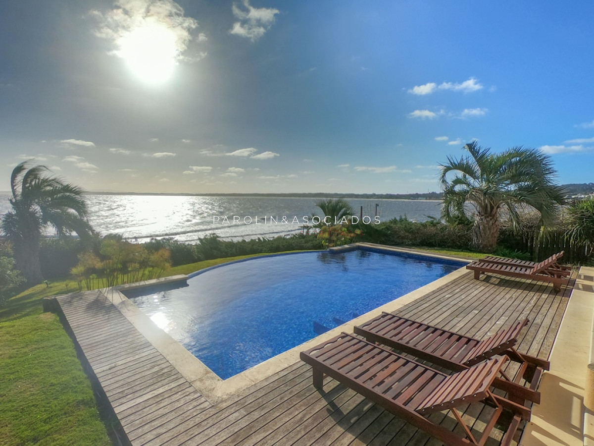 Casa en venta en Punta Ballena