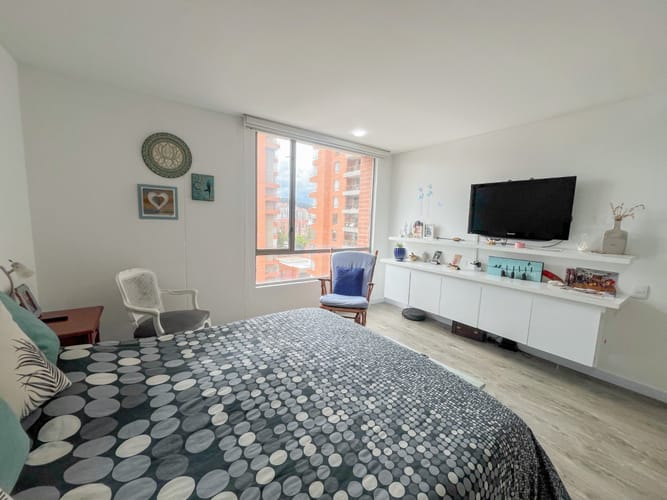 Apartamento de 3 alcobas en venta en Colina Campestre, Bogotá, 156 m² · foto 9 de 13