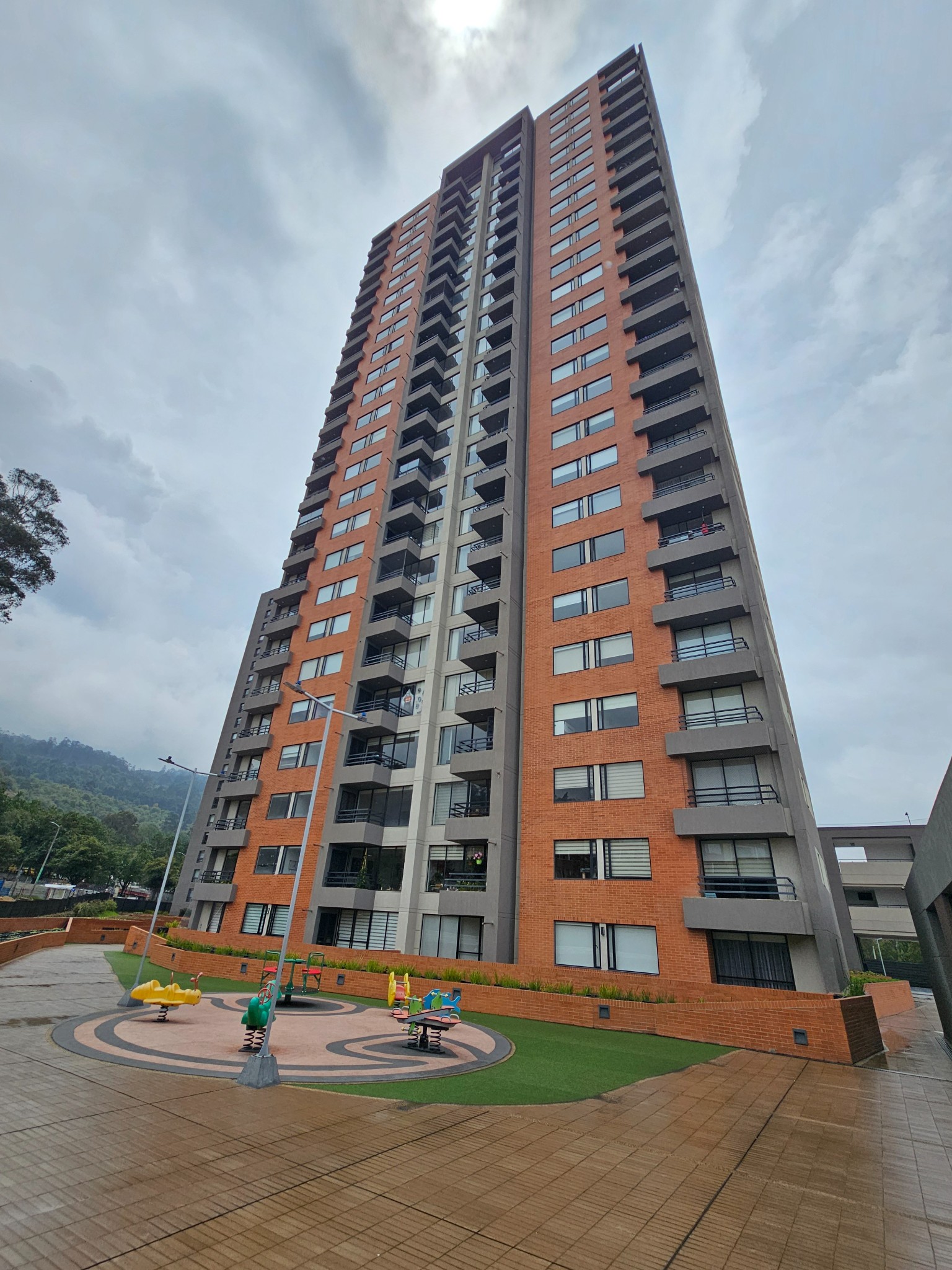 Apartamento en venta en El Redil, Bogotá · foto 4 de 14