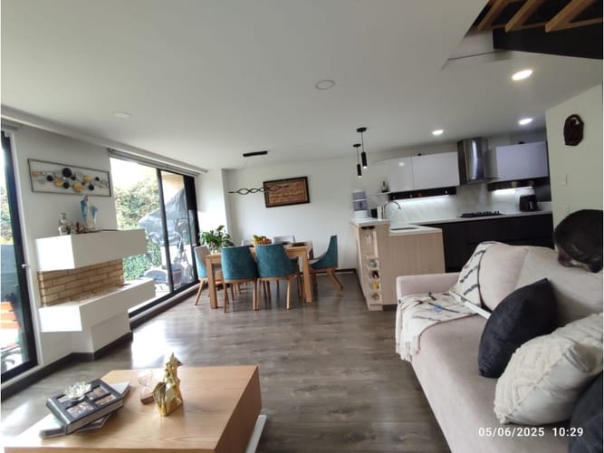 Casa de 3 alcobas en venta en Cerca De Piedra, Chía, 200 m² · foto 5 de 24