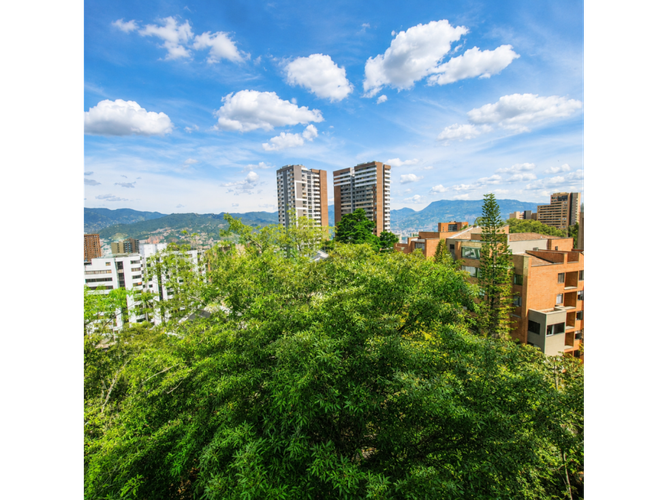 Apartamento de 2 alcobas en venta en Transversal Superior, Medellín, 95 m² · foto 4 de 13
