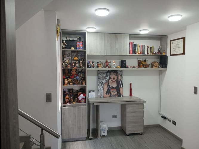 Casa en venta en Quinta Paredes, Bogotá · foto 3 de 24
