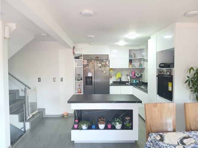 Casa en venta en Quinta Paredes, Bogotá · foto 5 de 24