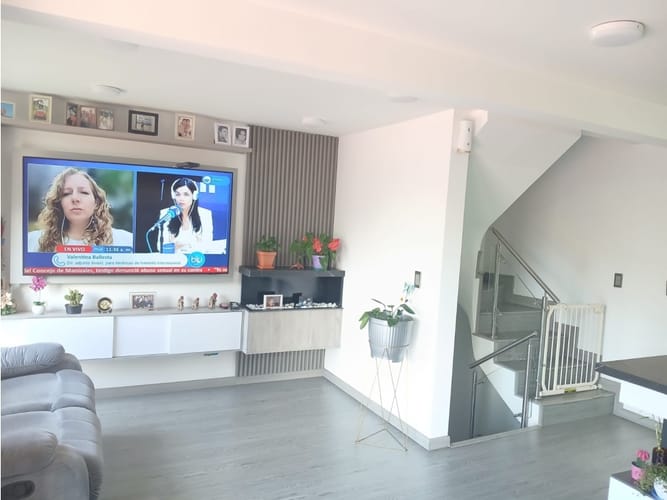 Casa en venta en Quinta Paredes, Bogotá · foto 8 de 24