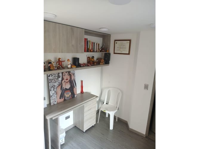 Casa en venta en Quinta Paredes, Bogotá · foto 18 de 24