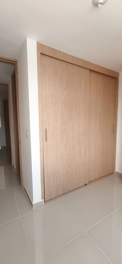 Apartamento de 3 alcobas en venta en El Poblado, Girón, 56 m² · foto 4 de 9