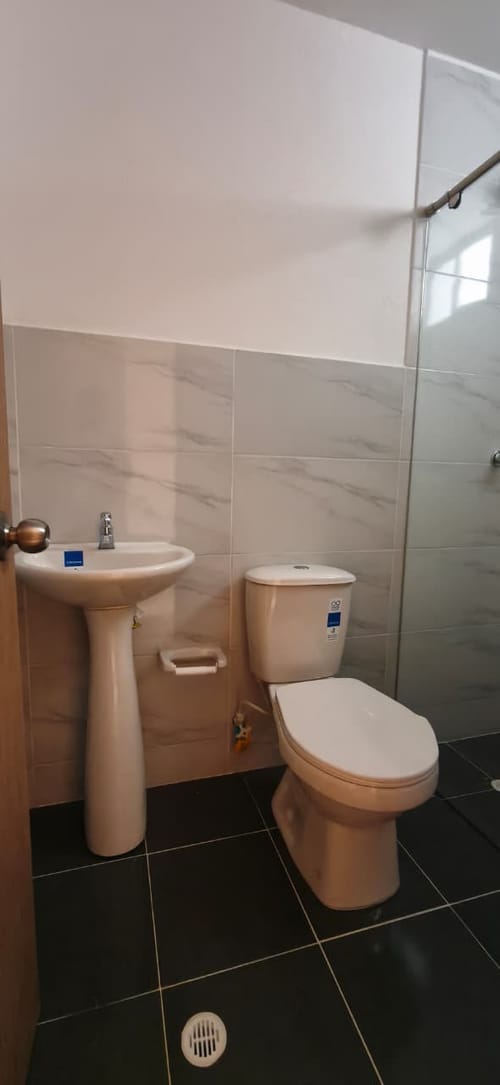 Apartamento de 3 alcobas en venta en El Poblado, Girón, 56 m² · foto 8 de 9