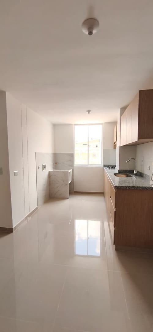 Apartamento de 3 alcobas en venta en El Poblado, Girón, 56 m² · foto 2 de 9