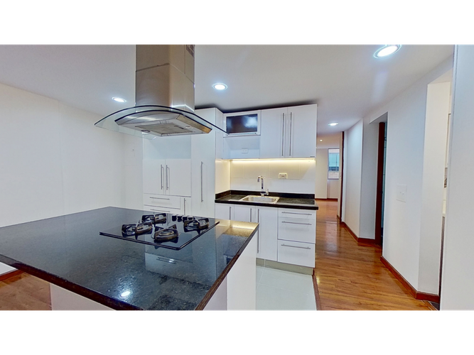 Apartamento de 2 alcobas en venta en Santa Barbara, Bogotá, 83 m² · foto 5 de 19