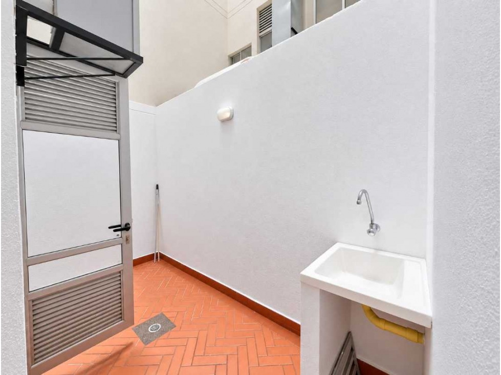 Apartamento en venta en Gran Granada, Bogotá · foto 9 de 24
