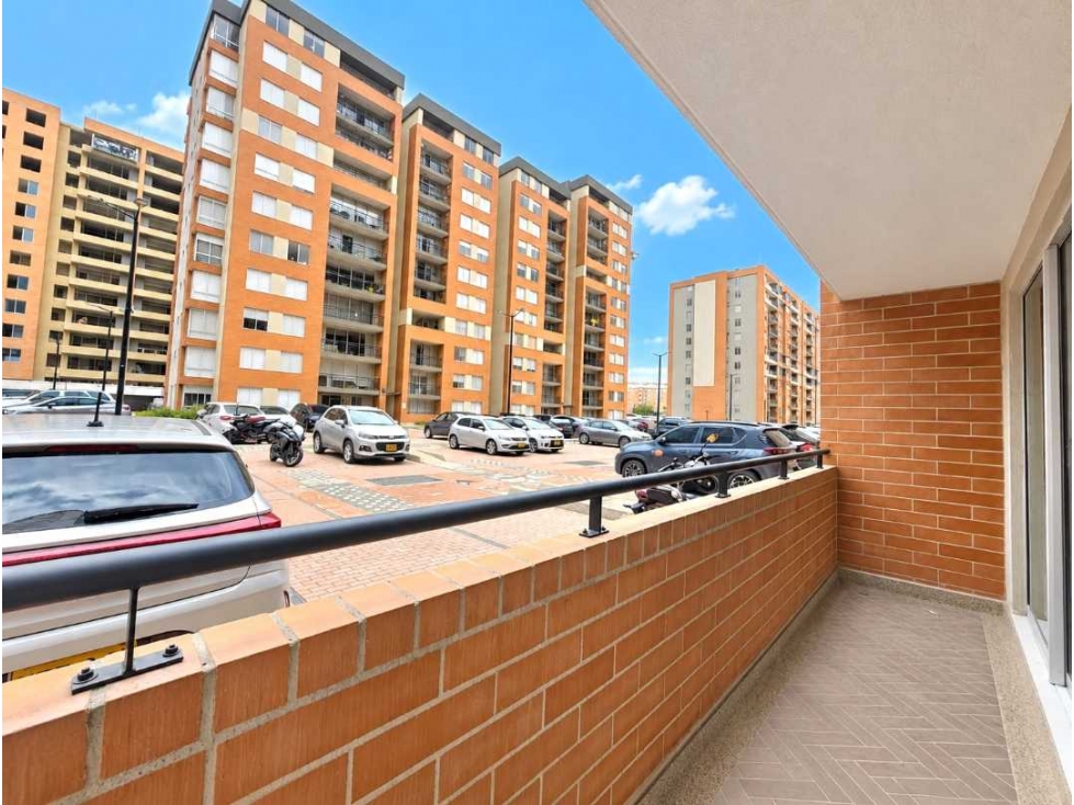 Apartamento en venta en Gran Granada, Bogotá · foto 13 de 24