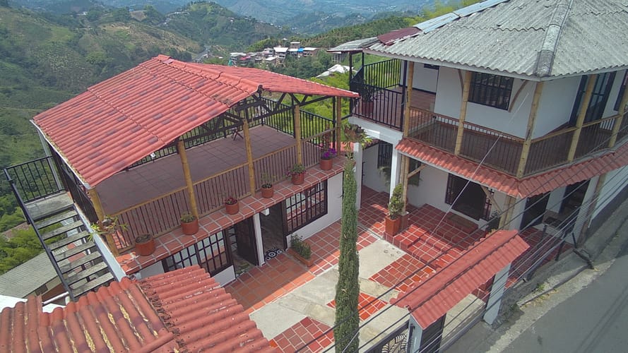 Casa de 6 alcobas en venta en Morrogacho, Manizales, 300 m² · foto 1 de 13