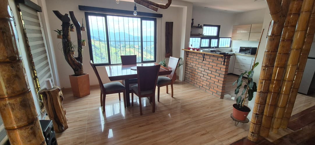 Casa de 6 alcobas en venta en Morrogacho, Manizales, 300 m² · foto 6 de 13