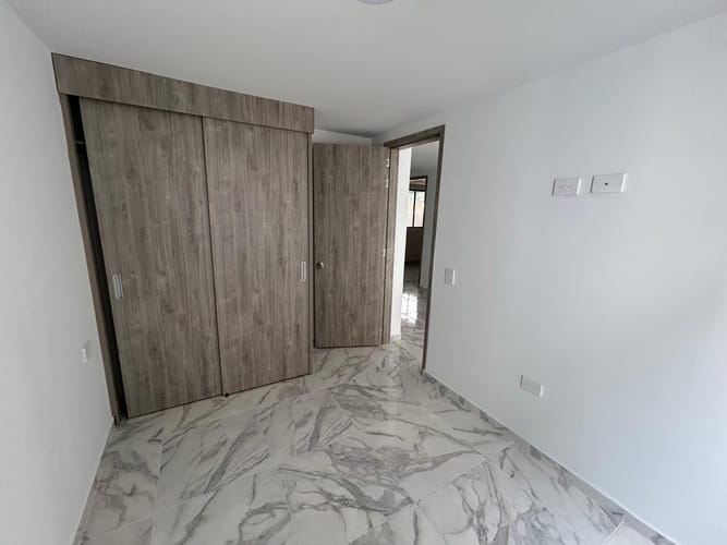 Apartamento de 3 alcobas en venta en Santa Cruz, Girón, 57 m² · foto 11 de 16