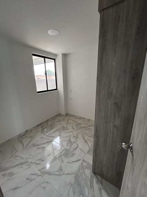 Apartamento de 3 alcobas en venta en Santa Cruz, Girón, 57 m² · foto 14 de 16