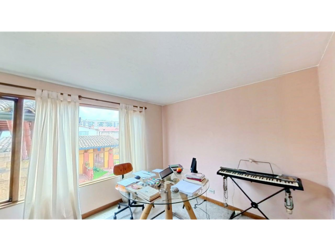 Casa de 3 alcobas en venta en Cr Los Nogales, Chía, 194 m² · foto 11 de 24
