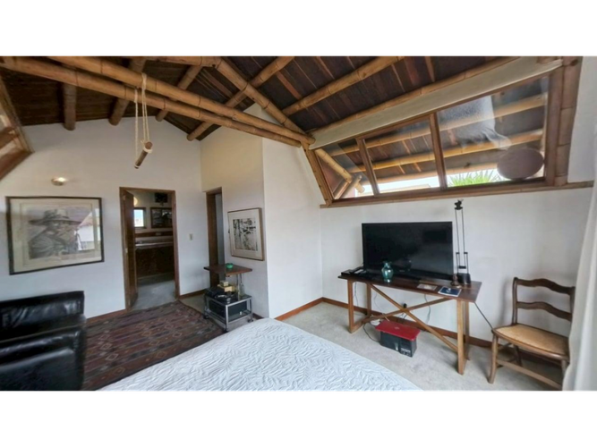 Casa de 3 alcobas en venta en Cr Los Nogales, Chía, 194 m² · foto 16 de 24