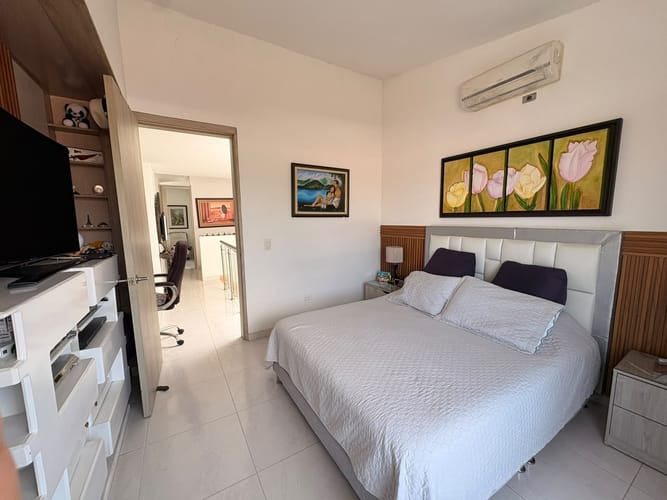 Casa de 3 alcobas en venta en El Castillo, Jamundí, 180 m² · foto 4 de 19