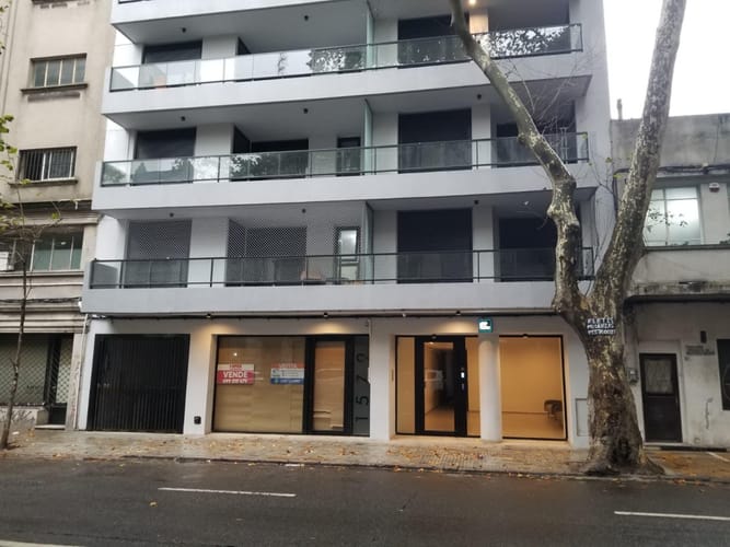 VENTA O ALQUILER LOCAL COMERCIAL · Foto 2