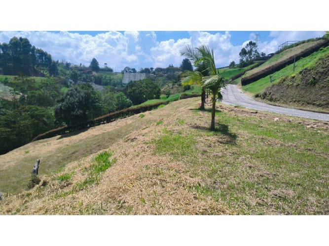 Lote en venta en La Industrial, Marinilla, 5099 m² · foto 2 de 7