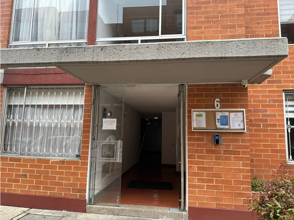 Apartamento en venta en Gran Granada, Bogotá · foto 3 de 18