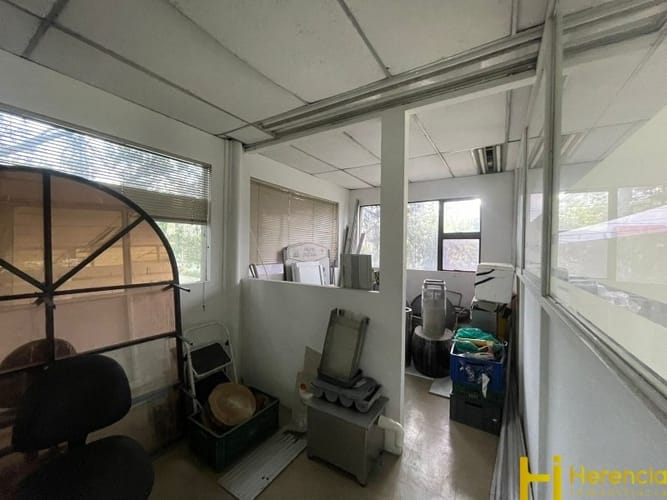 Bodega en arriendo en La Aguacatala, Medellín, 200 m² · foto 5 de 13