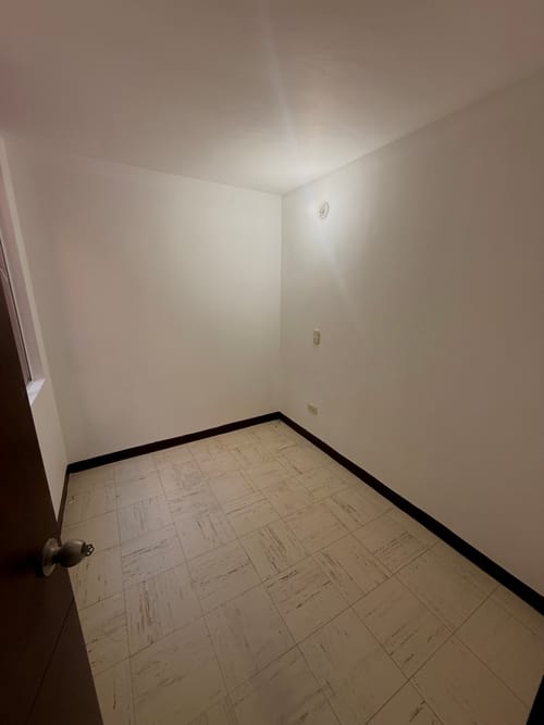 Casa de 4 alcobas en venta en Engativá, Bogotá, 67 m² · foto 4 de 19