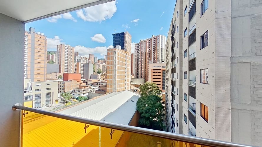 Apartamento de 1 alcoba en venta en Mayorca, Sabaneta, 57 m² · foto 2 de 17