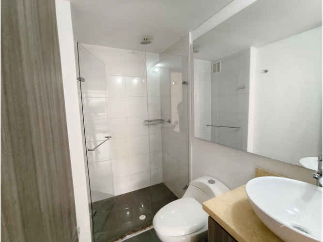 Apartamento de 2 alcobas en venta en Cr Santillana, Mosquera, 73 m² · foto 7 de 18