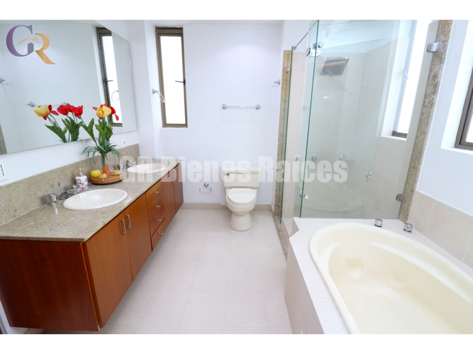 Casa de 4 alcobas en venta en Rozo, Cota, 286 m² · foto 17 de 24