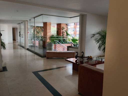 Apartamento en venta en La Carolina, Bogotá · foto 3 de 24