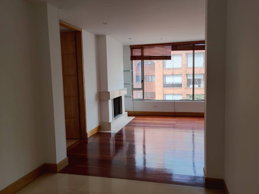 Apartamento en venta en La Carolina, Bogotá · foto 4 de 24