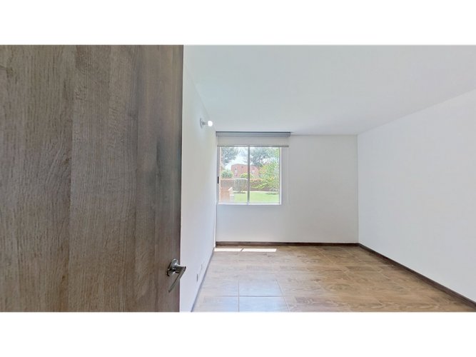 Apartamento de 3 alcobas en venta en San Pedro, Madrid, 93 m² · foto 2 de 10