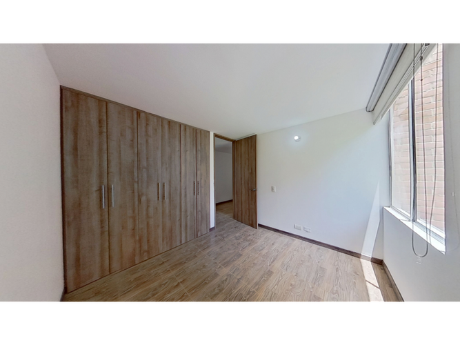 Apartamento de 3 alcobas en venta en San Pedro, Madrid, 93 m² · foto 5 de 10