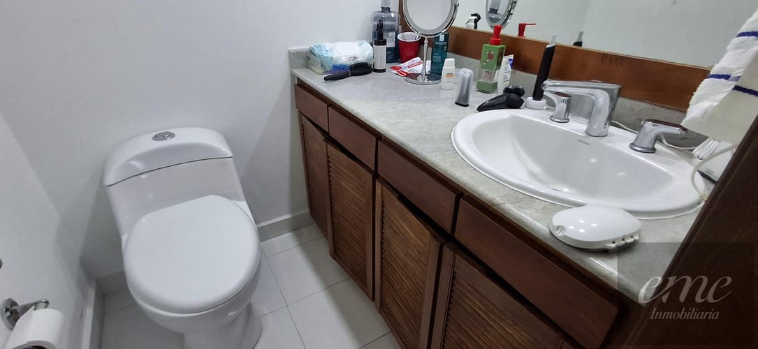 Apartamento en venta en Oviedo, Medellín · foto 6 de 24