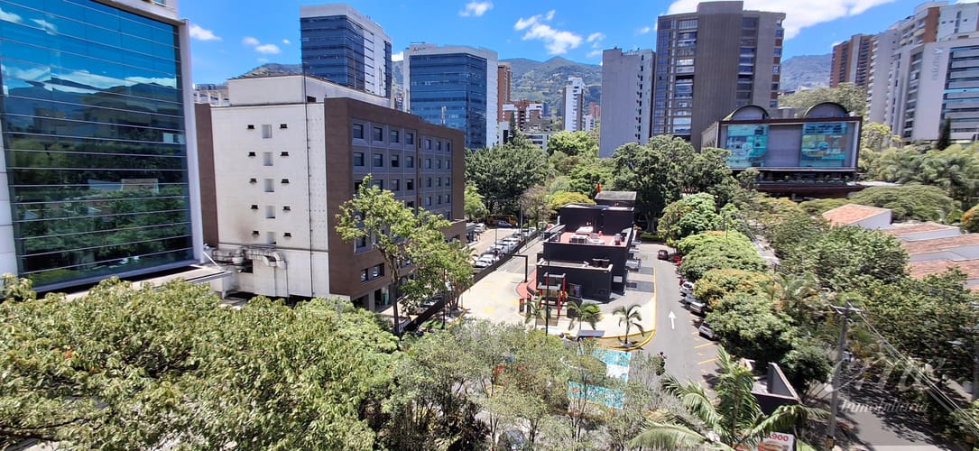 Apartamento en venta en Oviedo, Medellín · foto 15 de 24