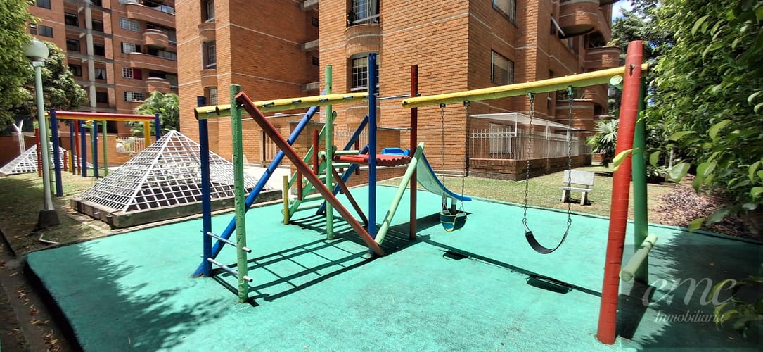 Apartamento en venta en Oviedo, Medellín · foto 24 de 24