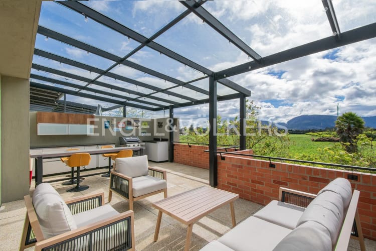 Casa de 4 alcobas en venta en Arrayanes, Bogotá, 296 m² · foto 16 de 20