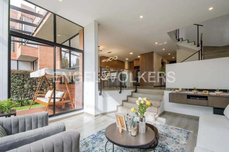Casa de 4 alcobas en venta en Arrayanes, Bogotá, 296 m² · foto 5 de 20