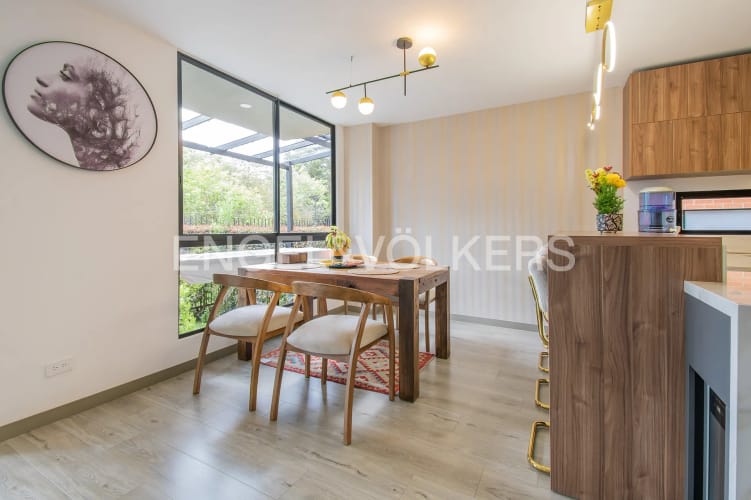 Casa de 4 alcobas en venta en Arrayanes, Bogotá, 296 m² · foto 4 de 20