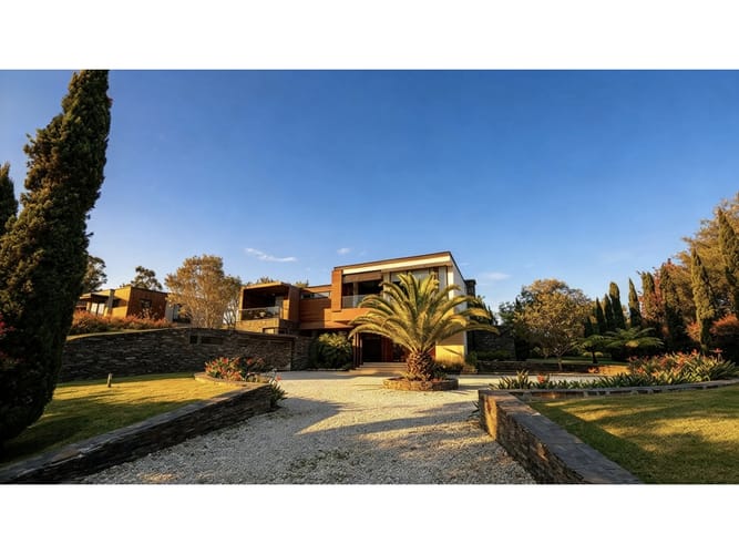 Casa de 4 alcobas en venta en Llano Grande, Rionegro, 750 m² · foto 2 de 24