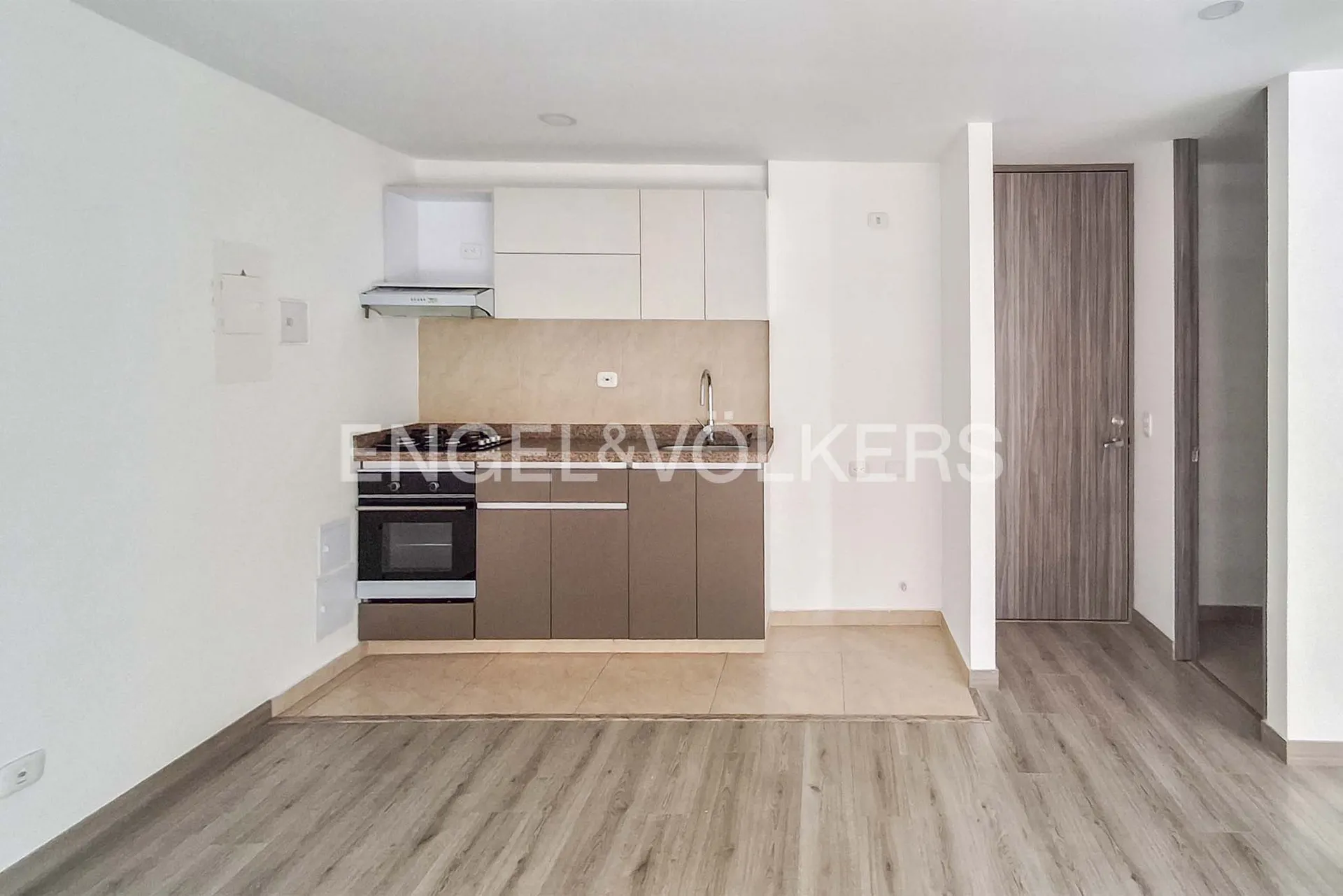 Apartamento en venta en Cedritos, Bogotá · foto 3 de 9