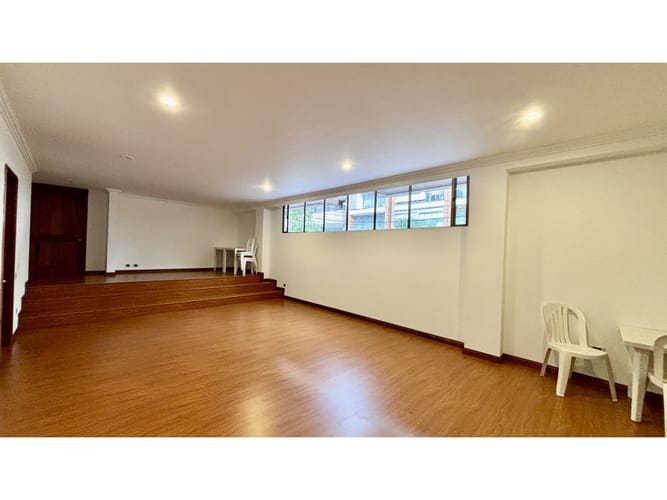 Apartamento de 2 alcobas en venta en Chicó Reservado, Bogotá, 189 m² · foto 17 de 17