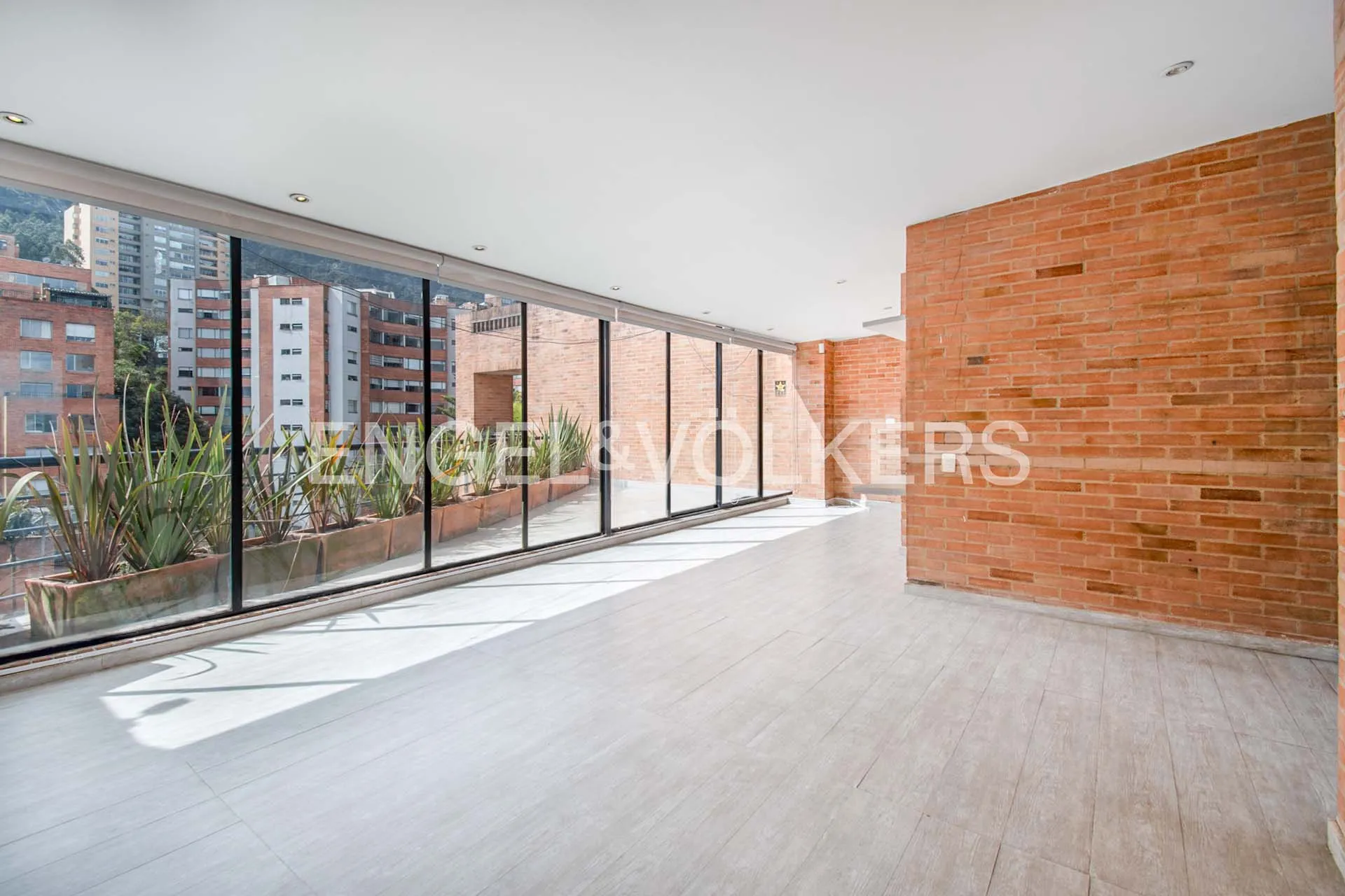 Apartamento en venta en Los Rosales, Bogotá · foto 15 de 19